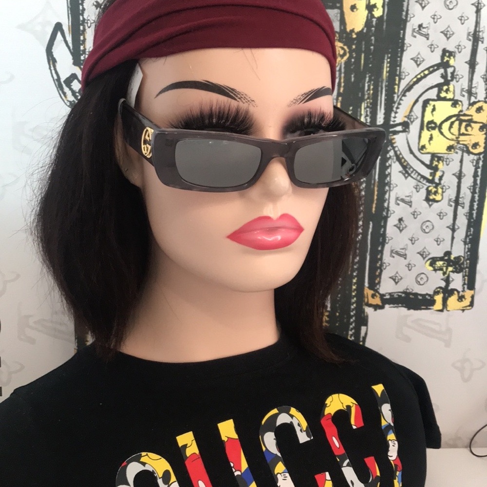 New Authentic Gucci GG0516S 002 Grey Silver Mirror Oversized Sunglasses